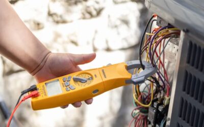 What are the key signs of a failing AC capacitor in a San Marcos, TX unit?